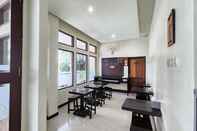 Bar, Kafe dan Lounge Hotel Andaru Syariah