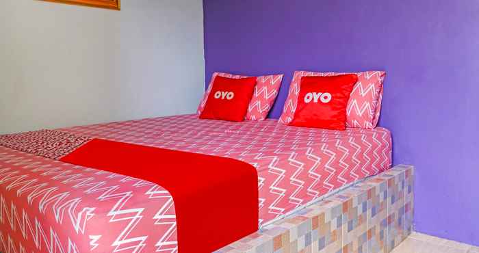 Kamar Tidur Capital O 91028 Grand Gelatik Hotel