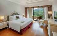 In-room Bathroom 4 Vinpearl Discovery Sealink Nha Trang - Hotel Vouchers