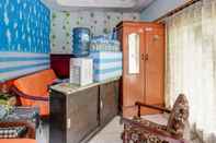 Lobi OYO Life 91060 Villa Wijaya Homestay