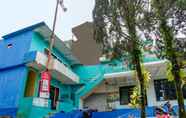 Exterior 2 OYO Life 91060 Villa Wijaya Homestay