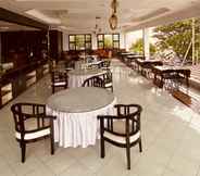 Restaurant 6 Jati Hotel Ternate