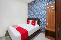 Kamar Tidur SUPER OYO 91049 D'lima Guest House Sub