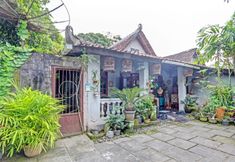 Bangunan 5 SPOT ON 91054 Desa Wisata Budaya Kebondalem Kidul