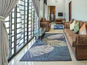 Sảnh chờ 4 OYO Home 90448 Nurbayu Guest House