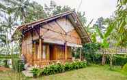 Bangunan 2 SPOT ON 91067 Desa Wisata Santanamekar