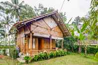 Exterior SPOT ON 91067 Desa Wisata Santanamekar