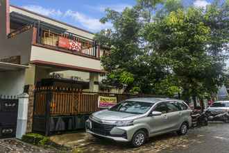 Bangunan 4 OYO 91072 Enine Homestay Makassar