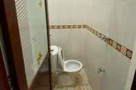 Toilet Kamar Radja Guest House