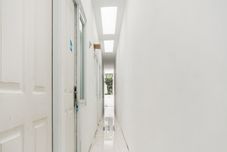 Common Space Super OYO 91074 Stariez Senen Syariah