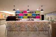 Bar, Cafe and Lounge Azana Style Hotel Bandara Jakarta