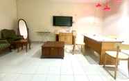 Lobi 4 OYO Home 90381 Chaah Homestay 3