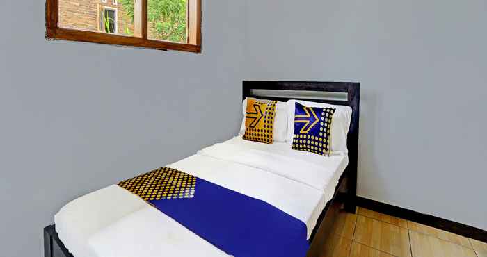 Kamar Tidur OYO Home 91087 Desa Wisata Edukasi Boon Pring Sanankerto