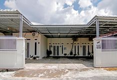 Luar Bangunan 3 OYO 91093 Guest House 513 Syariah