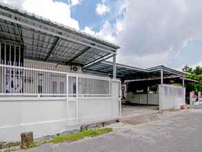 Exterior 4 OYO 91093 Guest House 513 Syariah