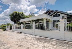 Exterior 2 OYO 91092 Rahma Garden Guest House