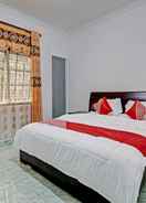 BEDROOM OYO 91092 Rahma Garden Guest House