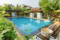 สระว่ายน้ำ Teewana Resort