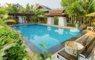 Swimming Pool 2 Chiang Mai Las Orquideas