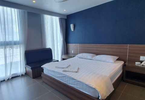 Bedroom Cloud9 Premium Hotel Quang Trung