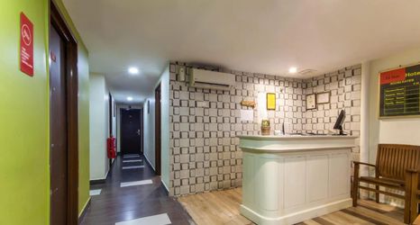 로비 2 33 Star Hotel