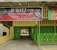 Bangunan 4 OYO 91120 D'ritz Homestay