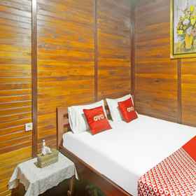 Bedroom 1 Hotel O Desa Wisata Marinsow Near Gereja Pantekosta Marinsow, Hotel Minahasa Utara