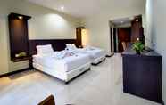 Kamar Tidur 7 Crystal City Hotel