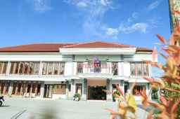 Crystal City Hotel, Rp 219.300