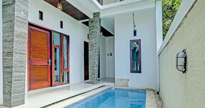 Swimming Pool OYO 91123 Madhava 108