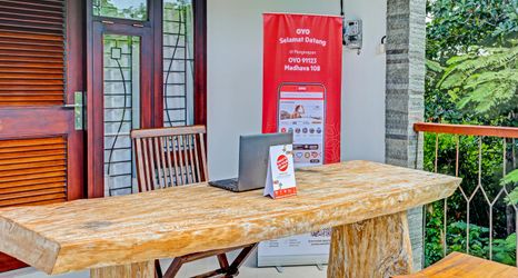 Sảnh chờ 2 OYO 91123 Madhava 108