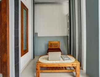 Lobi 2 OYO 91137 Griya Cipu Syariah Guest House