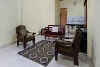 Common Space OYO 91137 Griya Cipu Syariah Guest House