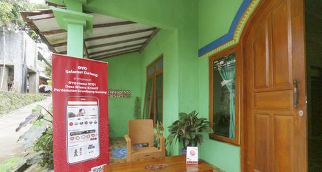 Sảnh chờ 2 SPOT ON 91151 Desa Wisata Kreatif Perdamaian Srumbung Gunung