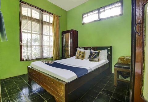 Bedroom SPOT ON 91155 Desa Wisata Selamanik Ciamis
