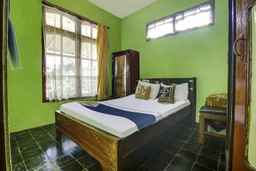 SPOT ON 91155 Desa Wisata Selamanik Ciamis, USD 4.19