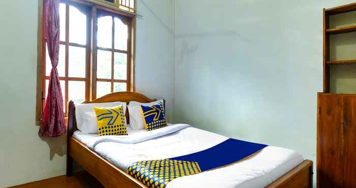 Bedroom SPOT ON 91154 Desa Wisata Wayang Manyaran Wonogiri