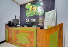 Lobi 5 OYO Home 91156 Eco Tourism Big Farmer Desa Kertawangi Syariah