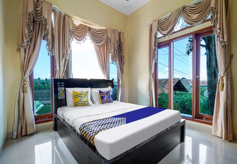Bilik Tidur OYO Home 91156 Eco Tourism Big Farmer Desa Kertawangi Syariah