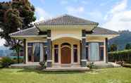 Exterior 4 OYO Home 91156 Eco Tourism Big Farmer Desa Kertawangi Syariah