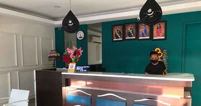 Lobi OYO 90487 K Threegod Hotel