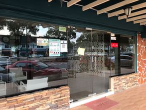 ภายนอกอาคาร 4 OYO 90487 K Threegod Hotel