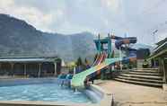 Swimming Pool 3 Pemandian Air Panas dan Penginapan Green Suta