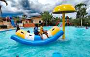 Kolam Renang 6 Trang Villa Hotel and Water Park