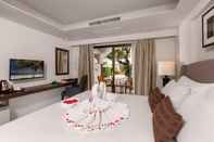 ห้องนอน The Top Patong Resort