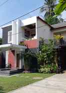 EXTERIOR_BUILDING Castury Syariah Guest House