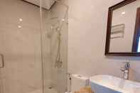 In-room Bathroom Kingdom Hotel Cua Lo