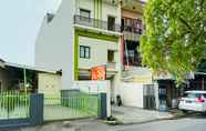 Exterior 4 OYO 91182 Kos'ta Homestay Makassar