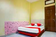 Bedroom OYO 91182 Kos'ta Homestay Makassar