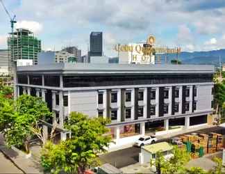 Exterior 2 Cebu Quincentennial Hotel